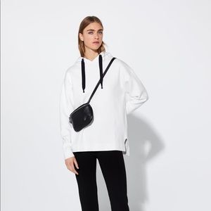 Zara Knit White Sweatshirt
